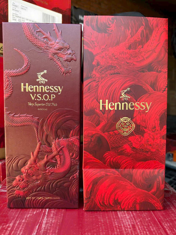 Rượu Hennessy VSOP Limited Hộp quà tết 2024
